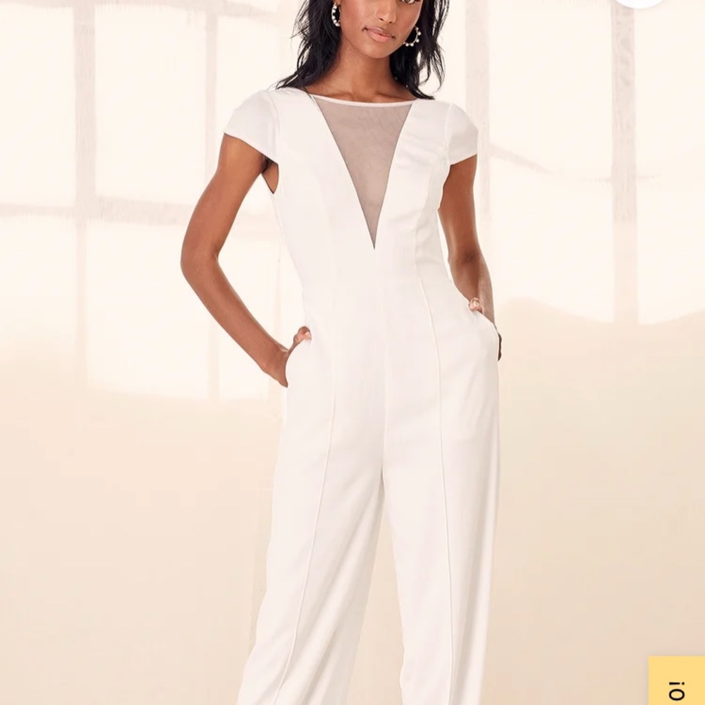 White Lulu’s jumpsuit XS